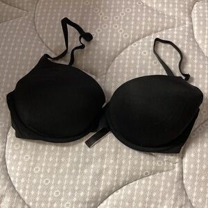Victoria’s Secret Black Bra 32DD